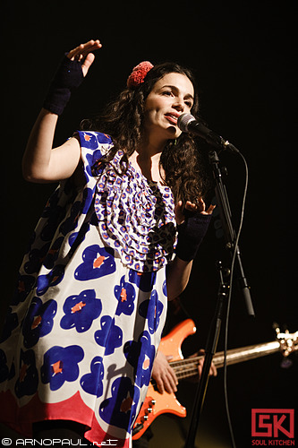 Yael Naim + Olivia Pedroli :: 12.02.2011