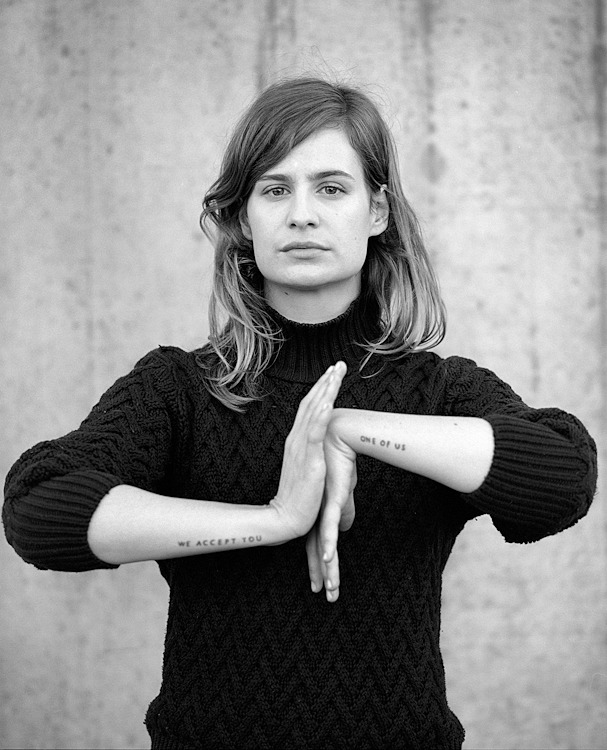Christine and the Queens :: portrait