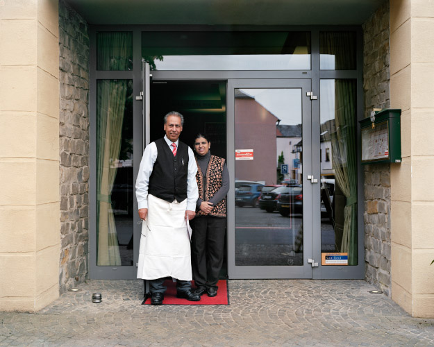 http://www.arnopaul.net/files/gimgs/16_arnopaul-3f2014-15.jpg